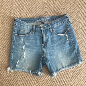 Universal Thread boyfriend jean shorts